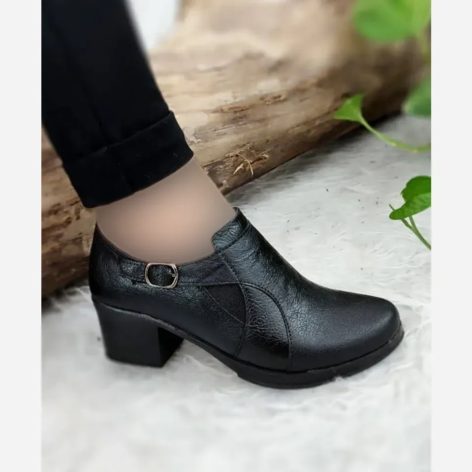 کفش طبی اداری زنانه چرم مشکی پاشنه 5 سانت مدل حلما