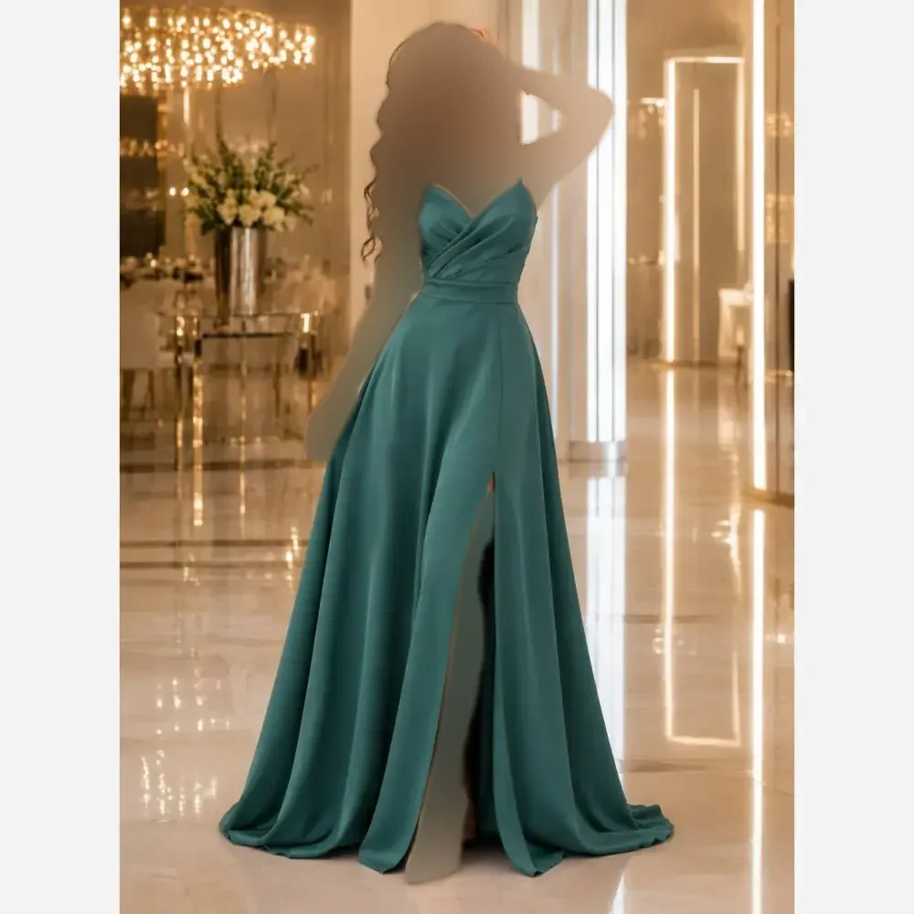 لباس مجلسی زنانه مدل سارا جنس مازاراتی قد 160 کاپ دار رنگ کرم و سبز