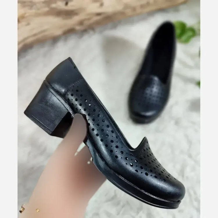 کفش طبی زنانه چرم صنعتی مدل هیلدا پیک رنگ مشکی