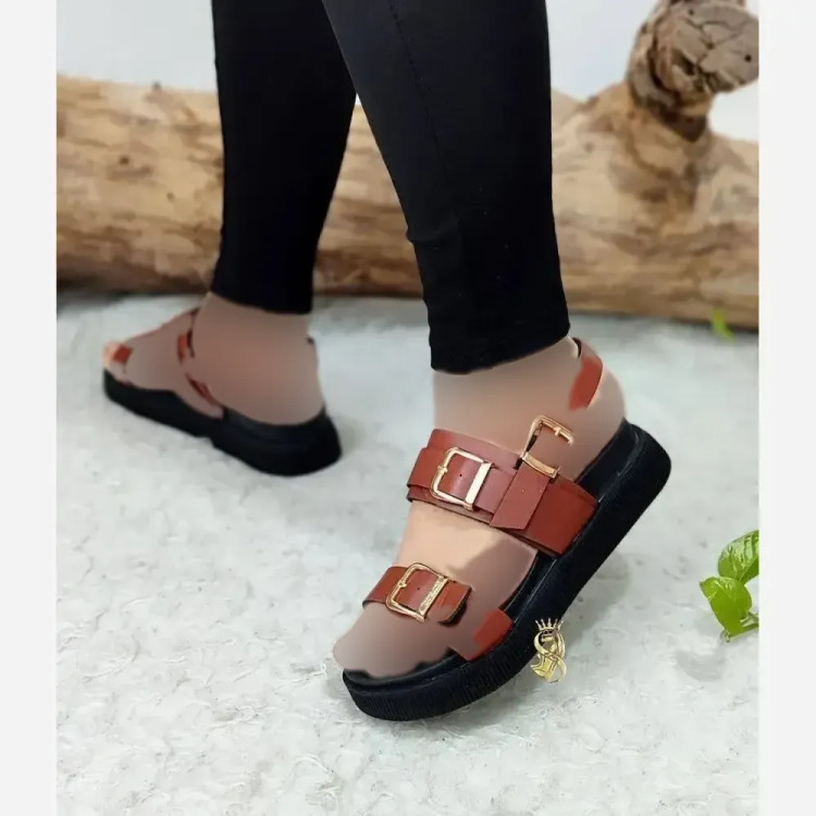 صندل طبی زنانه چرم صنعتی مدل سه سگک زیره PU طبی