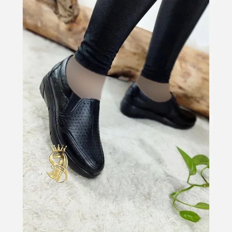 کفش طبی زنانه مدل جیتو چرم صنعتی مشکی قهوه ای سایز 37