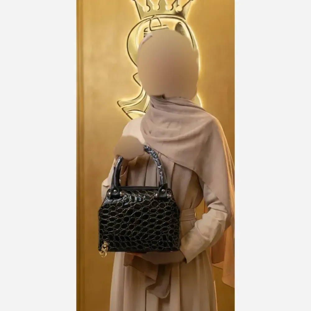 کیف مجلسی مدل صدف چرم صنعتی ابعاد 22 در 18 رنگ بندی متنوع