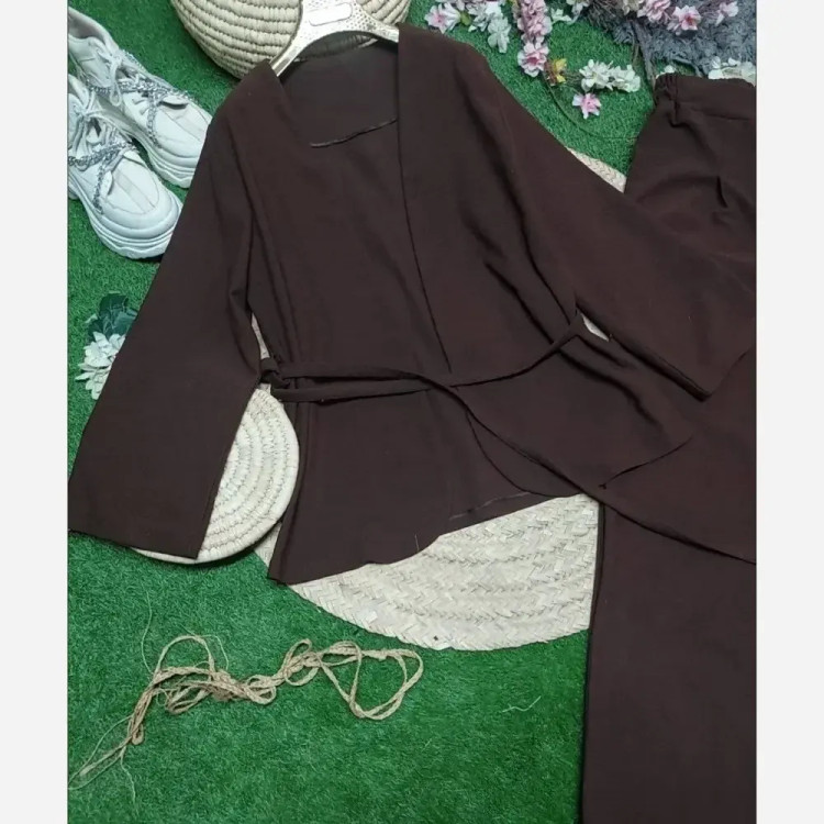 ست کت و شلوار زنانه کتان کشی اعلا فری سایز 38 تا 46 سروا