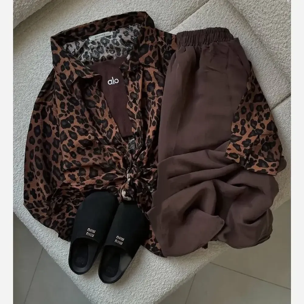 شلوار بگ کوتاه گلکسی فری سایز زنانه رنگ طوسی و مشکی