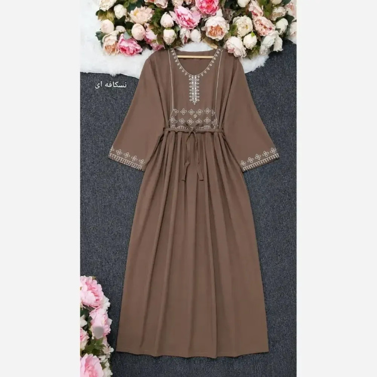 پیراهن چاپی نخ وارداتی فری سایز بنددار زنانه رنگ بندی نسکافه ای استخوانی بنفش قد 133