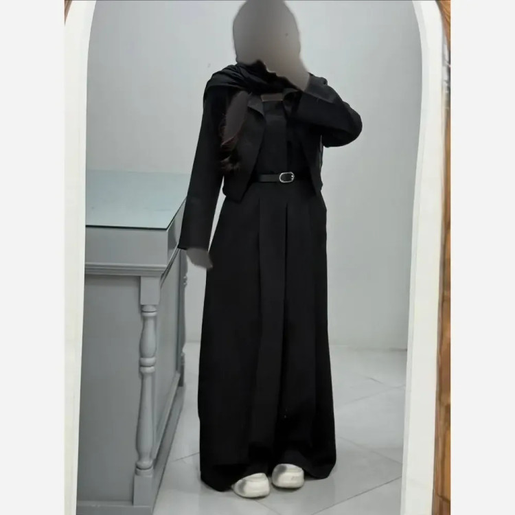 اورال ساره به همراه کت جنس سوپرمازراتی درجه یک سایز 38 تا 46 فری
