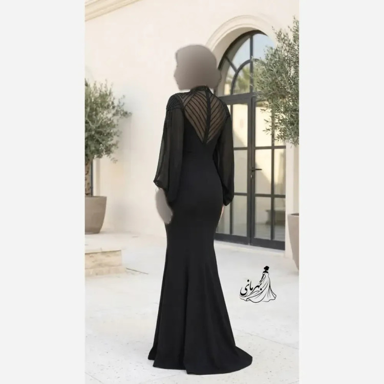 ماکسی شیک کرپ دالقیچ دیزاین شده با سنگ کریستال و کاپ دار