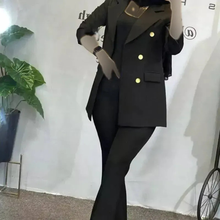 سه تیکه کلمبیایی سوپرمازراتی اعلا سایز 38 تا 46 رنگ مشکی نخودی