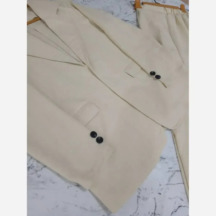 ست کت و شلوار زنانه جنس بابوس رنگ مشکی کرم استخونی سایز 38 تا 46