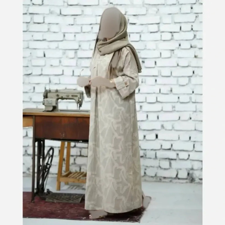 کفتان آویژه زنانه جنس کسمه اعلا در رنگبندی مشکی، شتری، کرم روشن، سبز بنتون سایز 38 تا 46 فری قد 135 دورسینه کیمینو