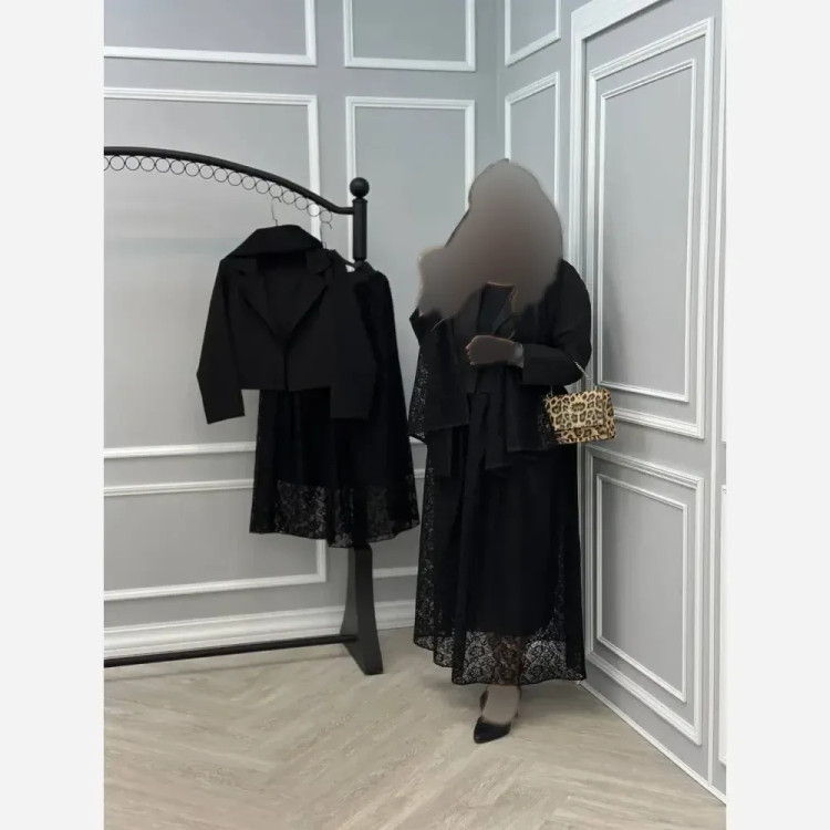 سه تیکه مجلسی مشکی کت مازراتی و دامن دانتل فری سایز