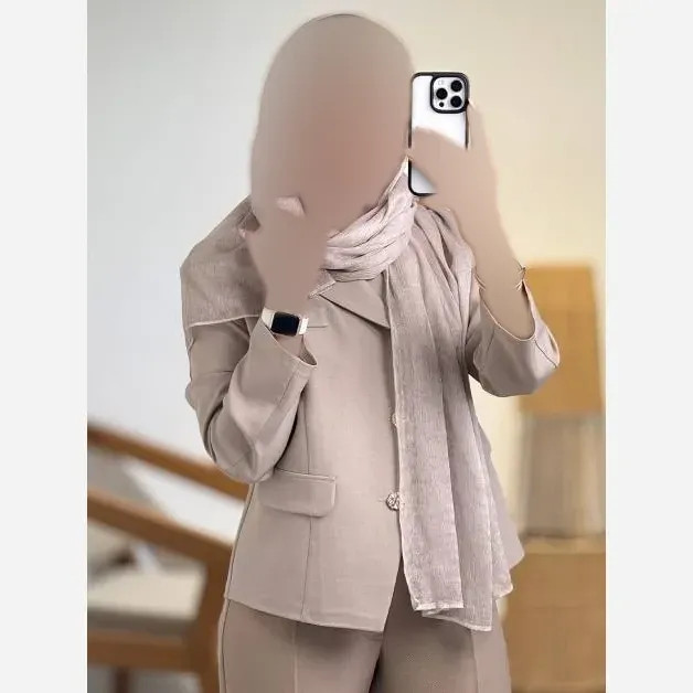 شال کرپ کریستال شنی مشکی سفید کرم ابعاد 180 در 74 سایز فری