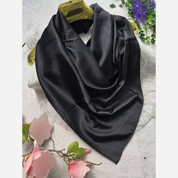 روسری ساتن ترک مشکی ابعاد 100 در 100 ضخیم و گرم بالا