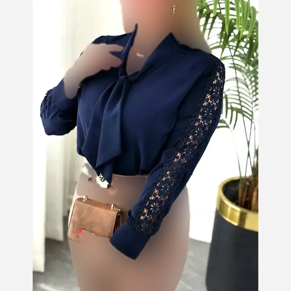 شومیز مزون دوز یقه پاپیونی جنس الیزه مصری با خرج کار گیپور ترک
