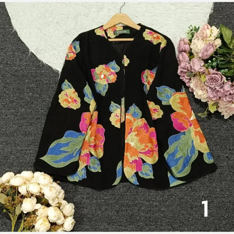 کت زنانه طرح دار جنس تافته فری سایز مجلسی و نیمه رسمی