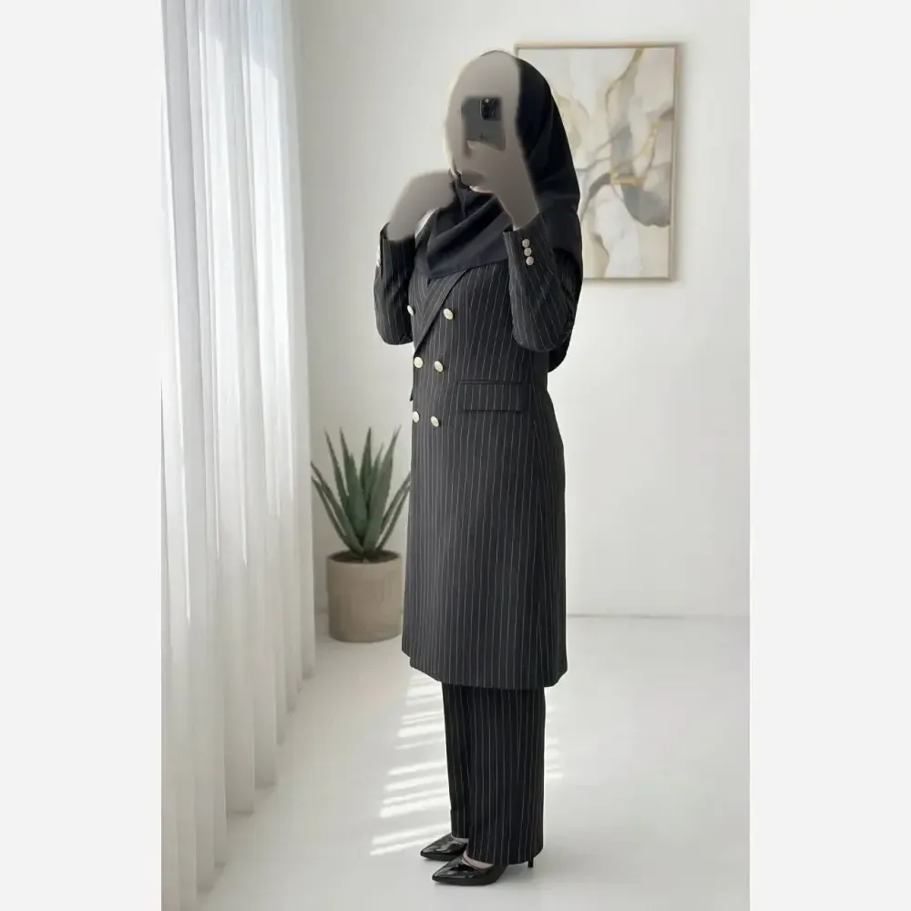 ست اداری و مجلسی زنانه مدل سارا پارچه مازراتی کجراه درجه یک