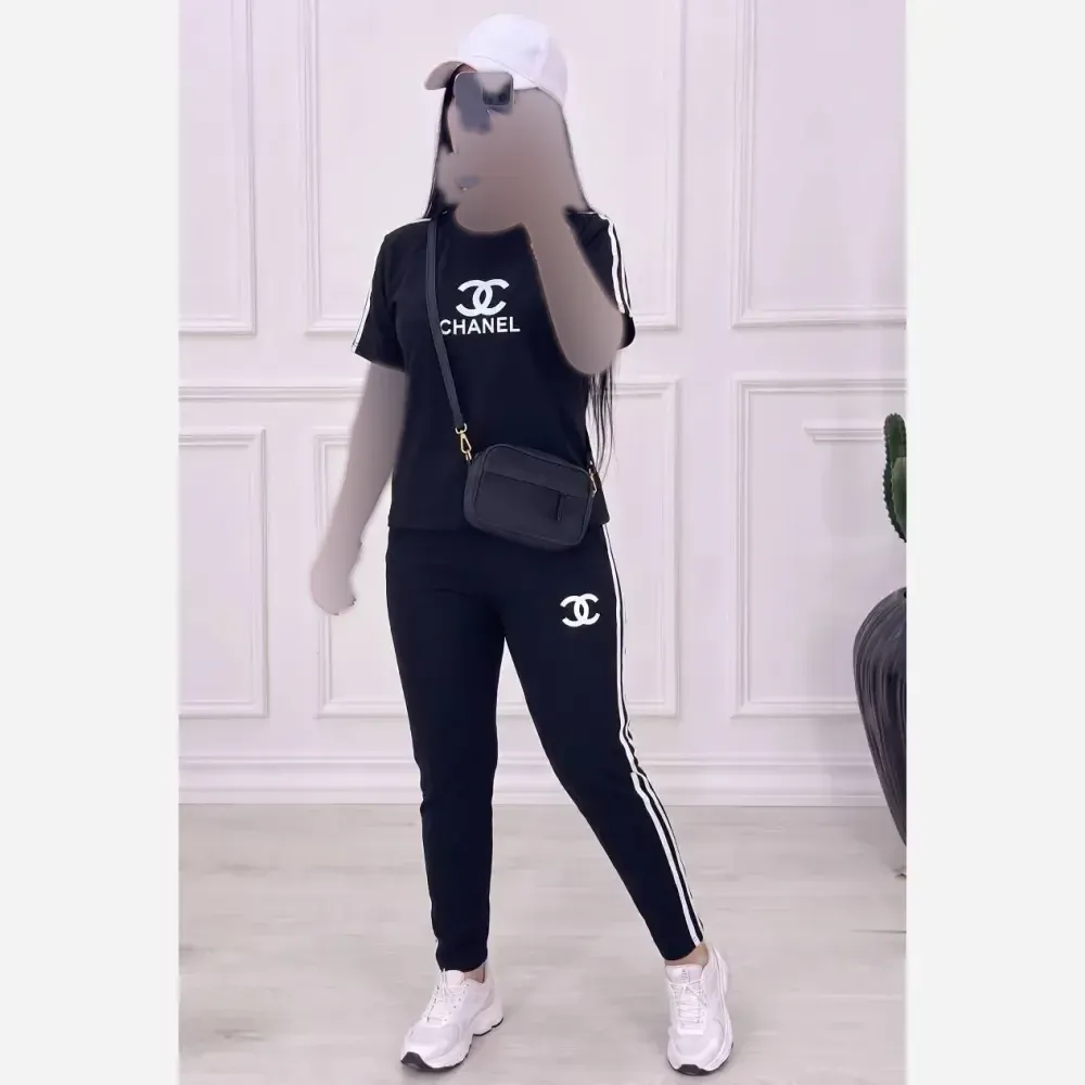 ست تیشرت و شلوار زنانه طرح شنل جنس اسپان گلکسی سایز فری سفید مشکی صورتی مشکی