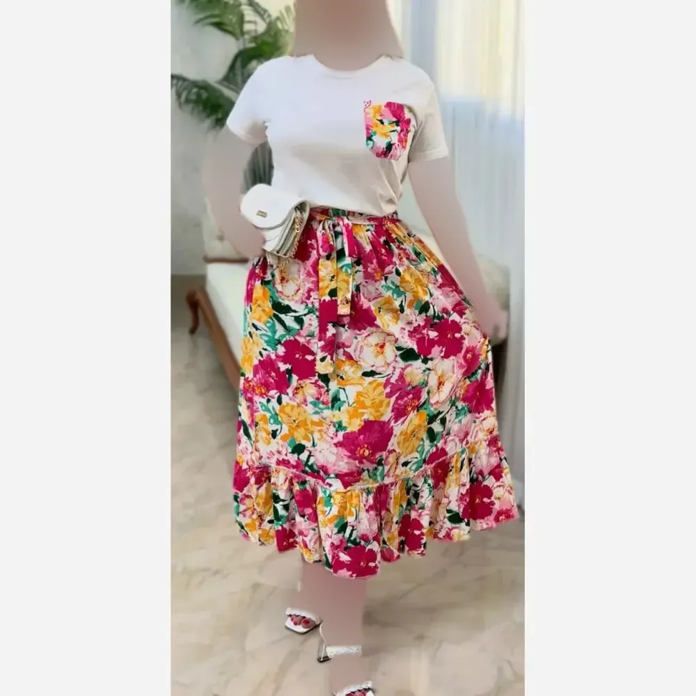 ست لباس زنانه تیشرت پنبه درجه یک و دامن تمام نخ فری سایز