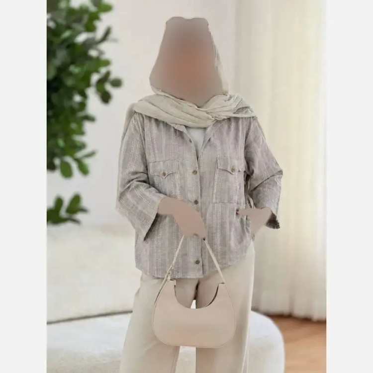 شومیز کوک دوزی پرنیا فری سایز رنگ کرم و نسکافه ای