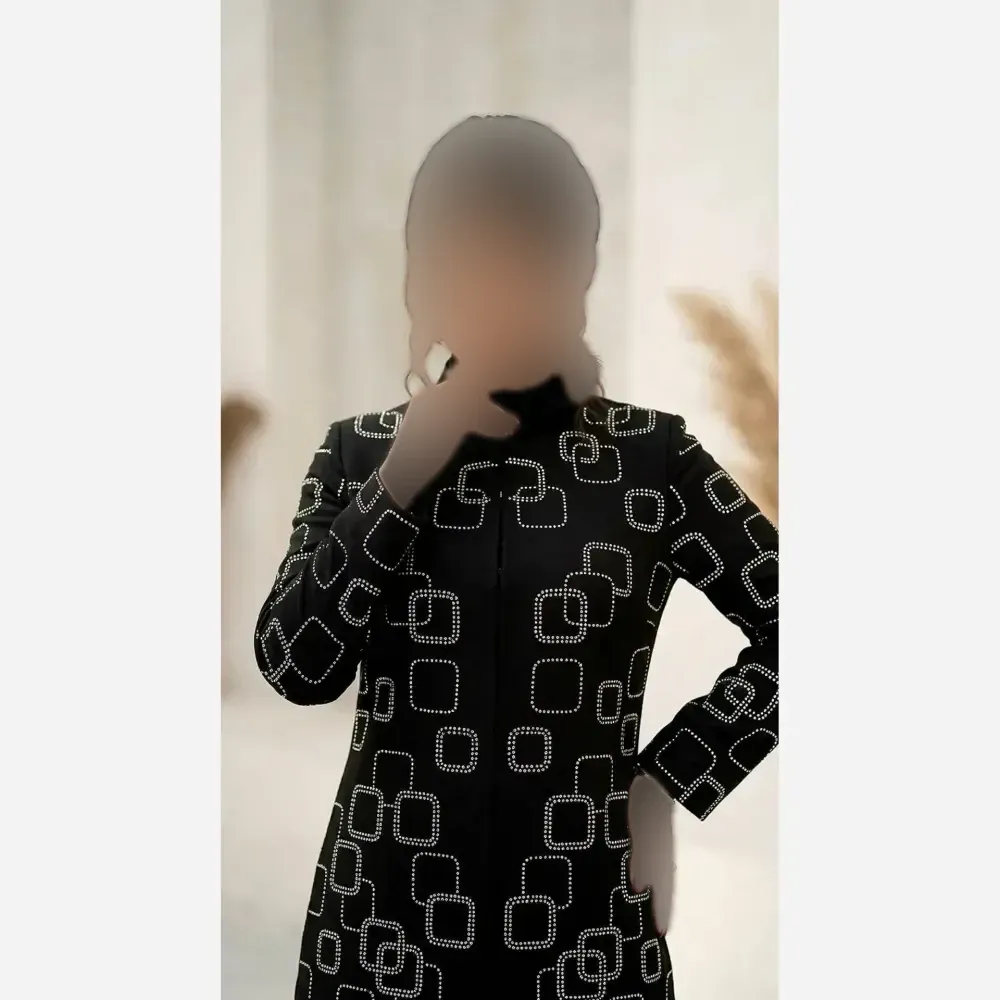 ست کت شلوار مجلسی زنانه مدل مربعی جنس مازراتی رنگ مشکی