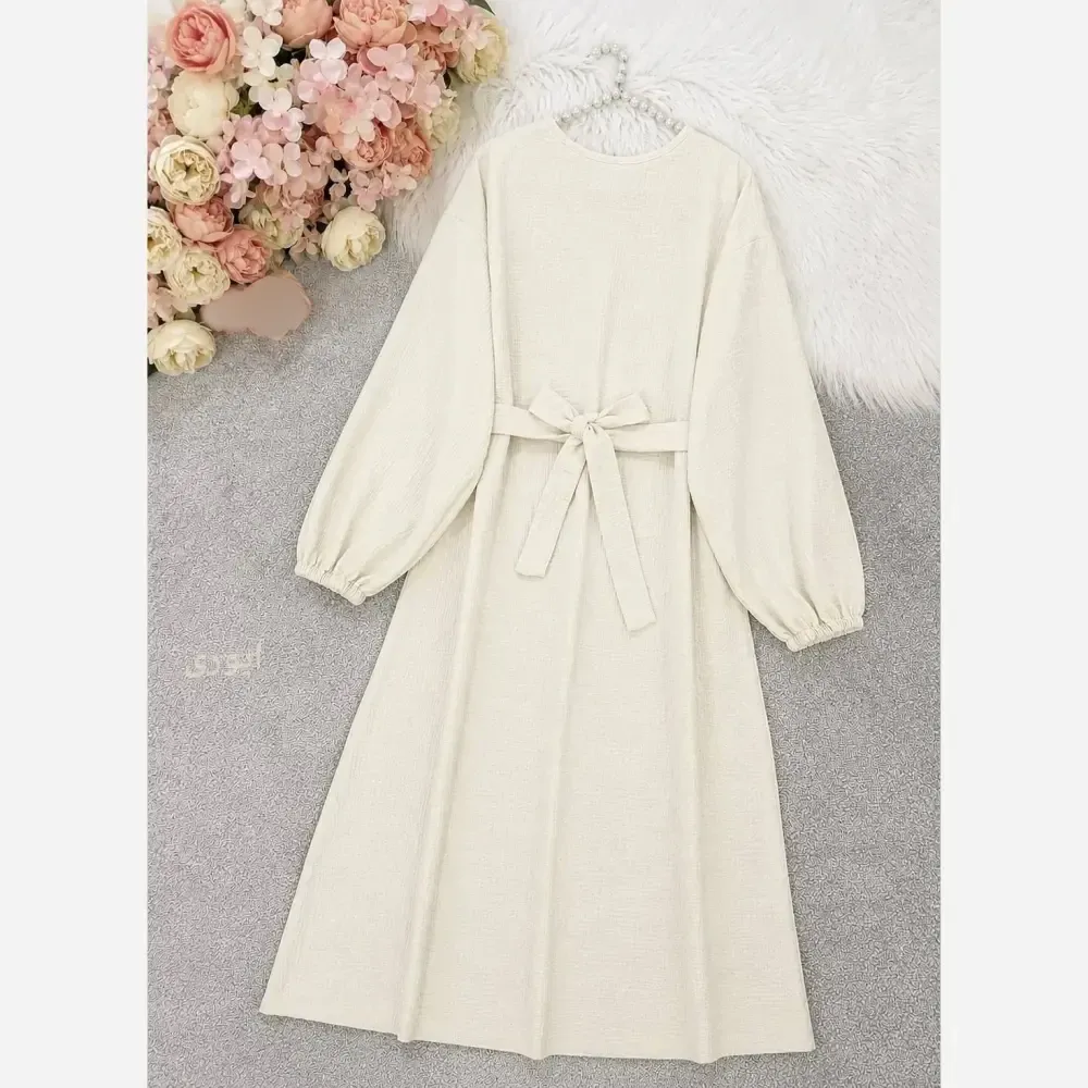 پیراهن بلند اطلس کمربند دار سایز فری تا 48 رنگ کرم آبی آیوری