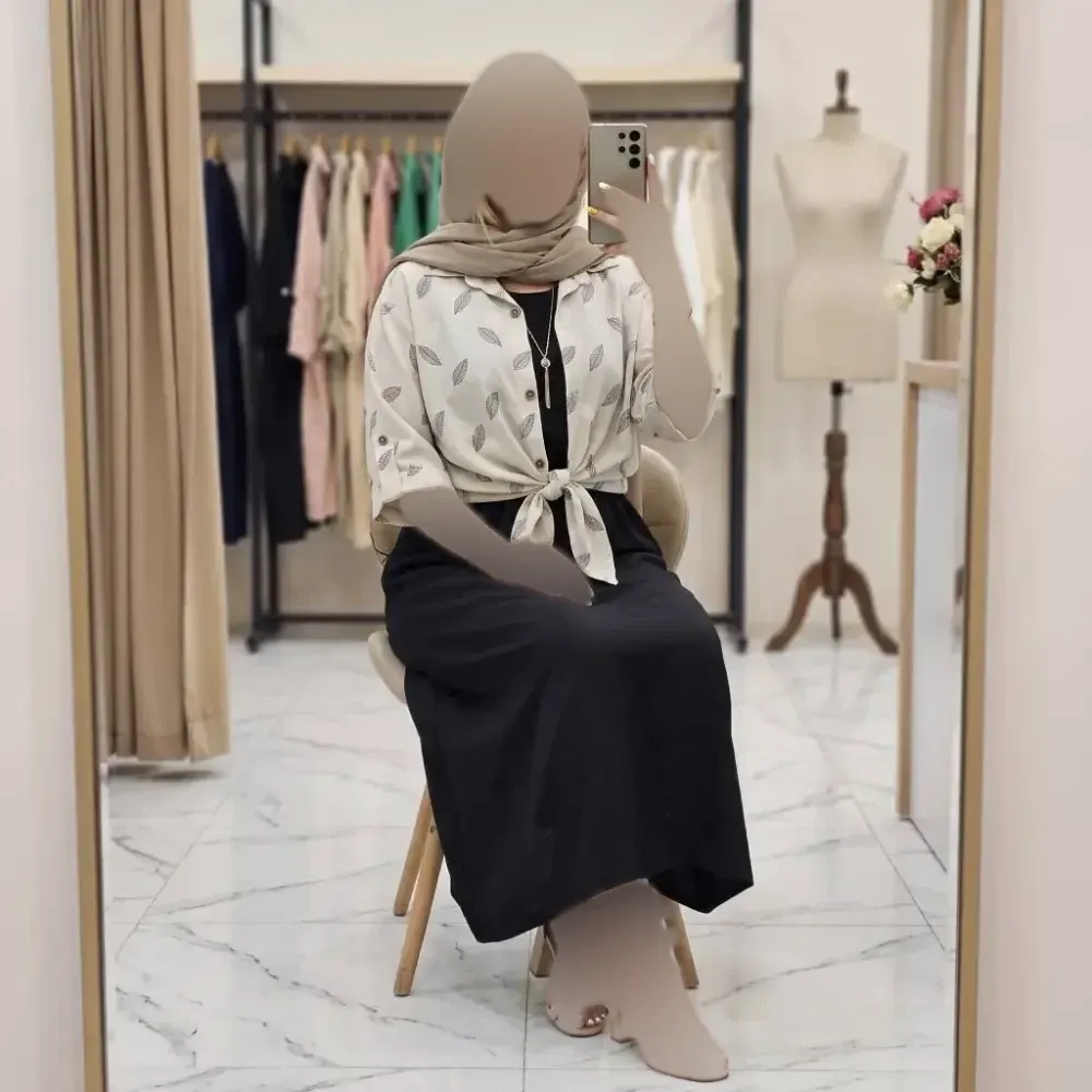 ست شومیز گره ای و سارافون شایلی جنس شانتون فری سایز رنگ نسکافه ای مشکی کرم مشکی