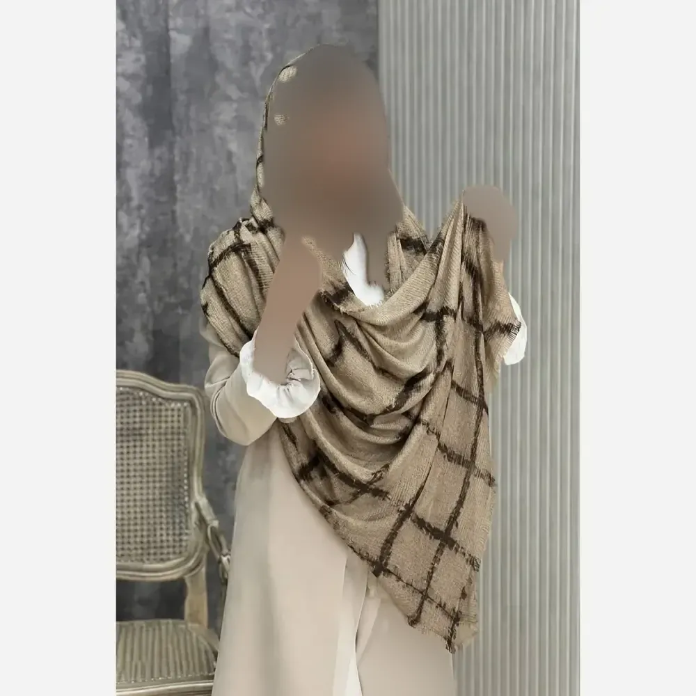 شال زنانه جنس برشکا ابعاد 70 در 180 فریزایز