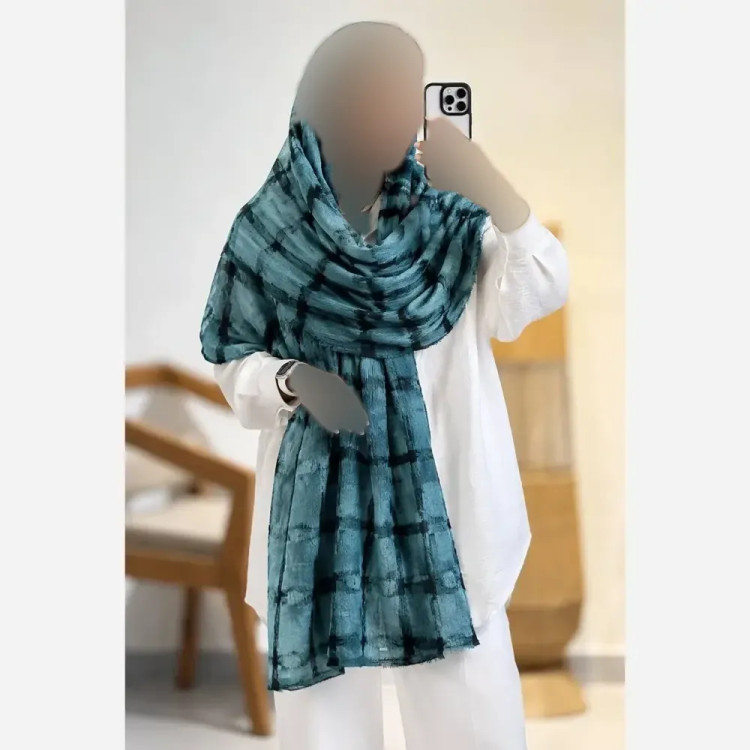 شال زنانه جنس برشکا ابعاد 70 در 180 فریزایز