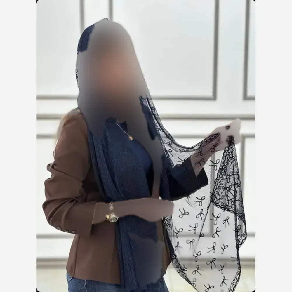 شال تور دانتل طرحدار حاشیه دانتل ابعاد 180 در 70 سانتیمتر