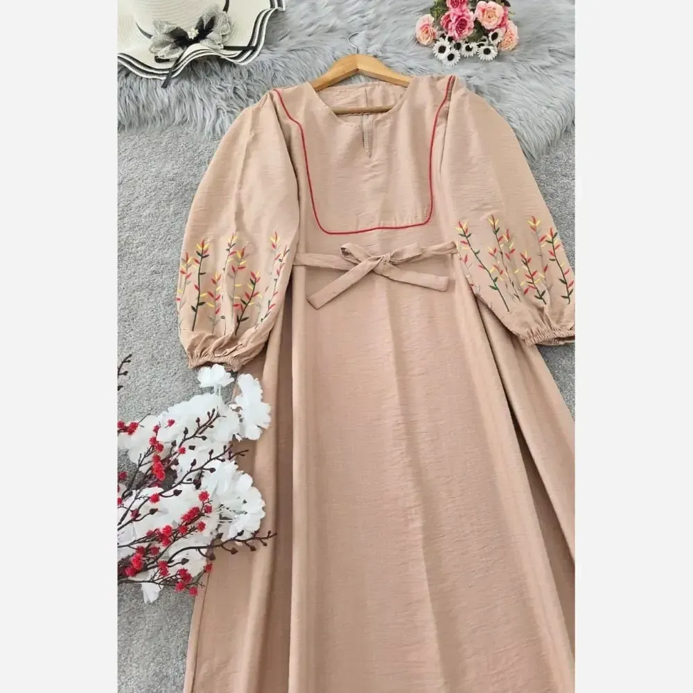 کفتان کلدوزی نرگسی بابوس فری سایز نسکافه ای و زرشکی