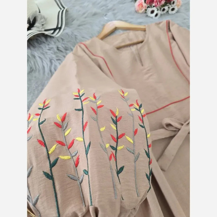 کفتان کلدوزی نرگسی بابوس فری سایز نسکافه ای و زرشکی
