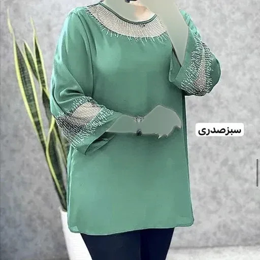 بلوز زنانه مجلسی قواره دار سایز بزرگ کرپ الیزه و حریر نگین کاری شده