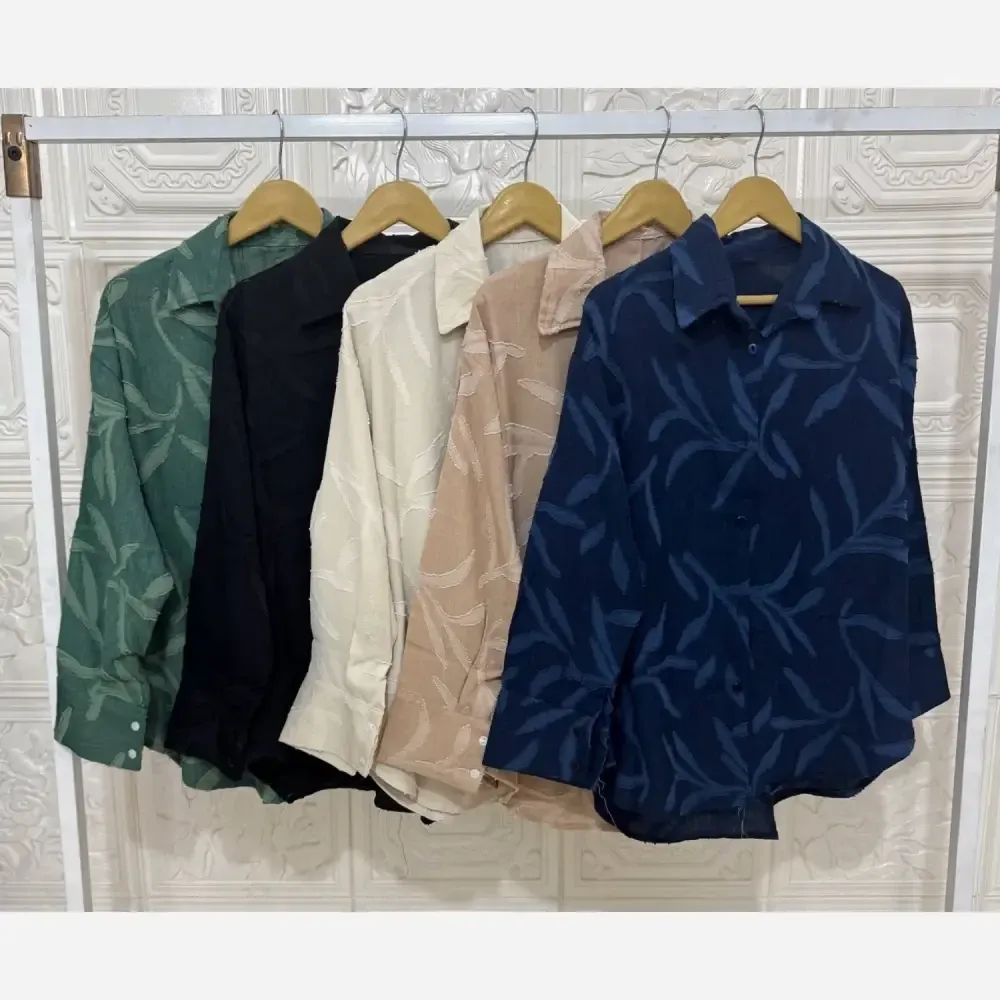شومیز دیانا جنس کسمه فری سایز تا 44 رنگ سبز کرم نسکافه ای قد 70cm
