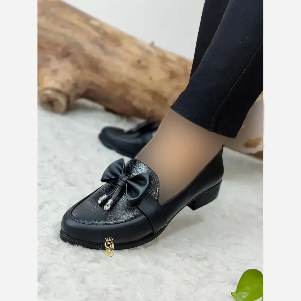 کفش کالج طبی زنانه مدل ملودی رویه چرم مشکی سایزبندی 37 تا 40