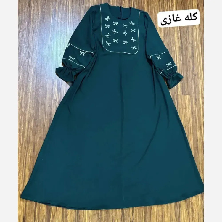 مانتو عبایی پاپیون الیزه فری سایز 38-50 مشکی کله غازی شتری گلدوزی نقره ای