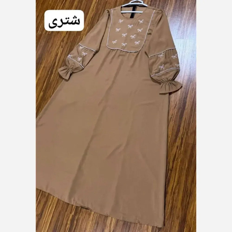 مانتو عبایی پاپیون الیزه فری سایز 38-50 مشکی کله غازی شتری گلدوزی نقره ای