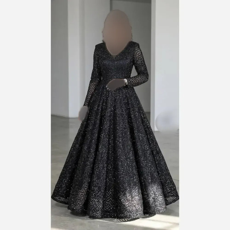 پیراهن مجلسی زنانه گیپور دانتل سنگدوزی مشکی کاپدار سایز بزرگ