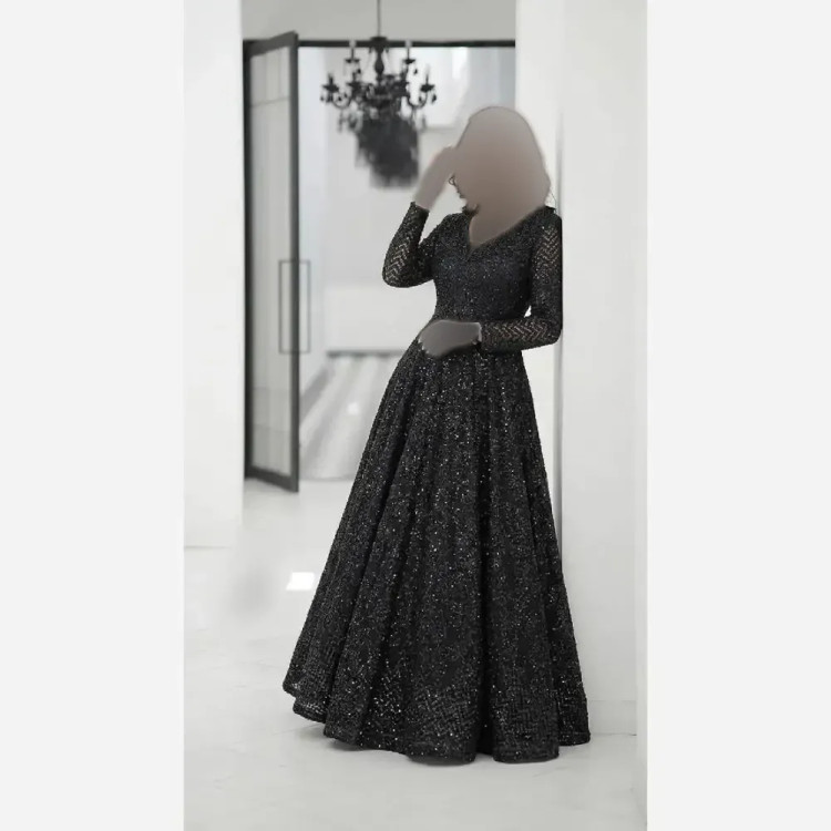 پیراهن مجلسی زنانه گیپور دانتل سنگدوزی مشکی کاپدار سایز بزرگ