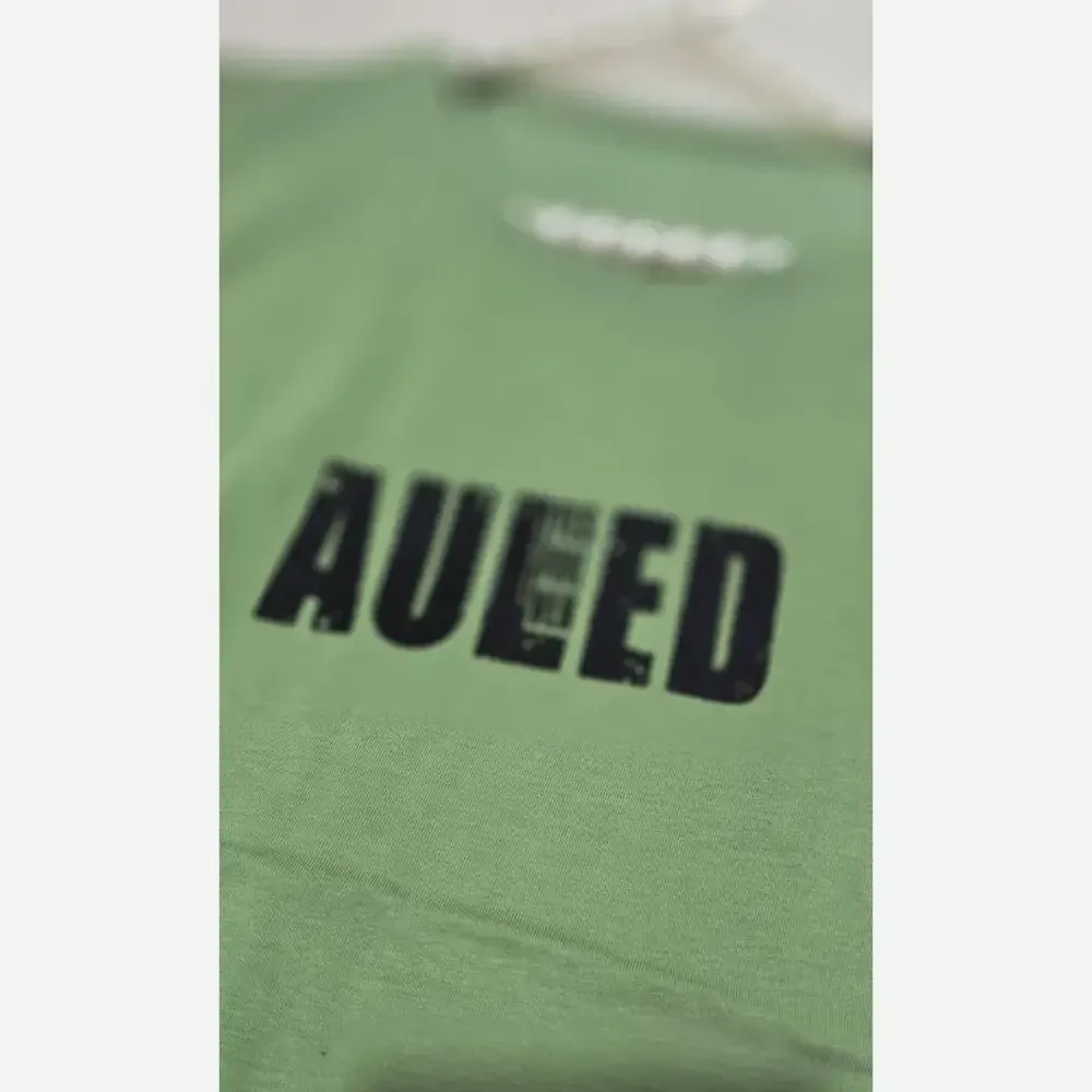 تیشرت باکسی نخ پنبه طرح AULED فری سایز
