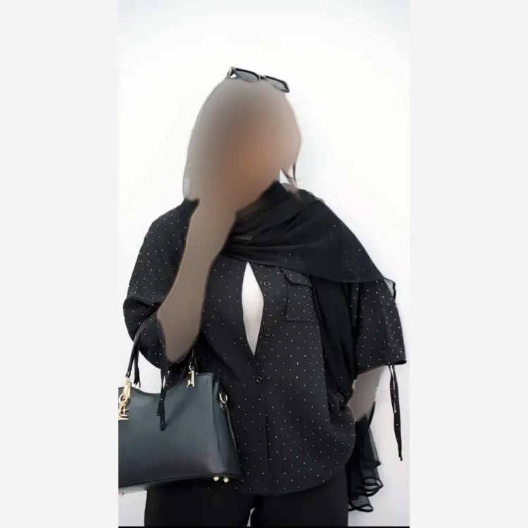 شومیز نگین دار آستین گت جنس شانتون زیپی فری سایز