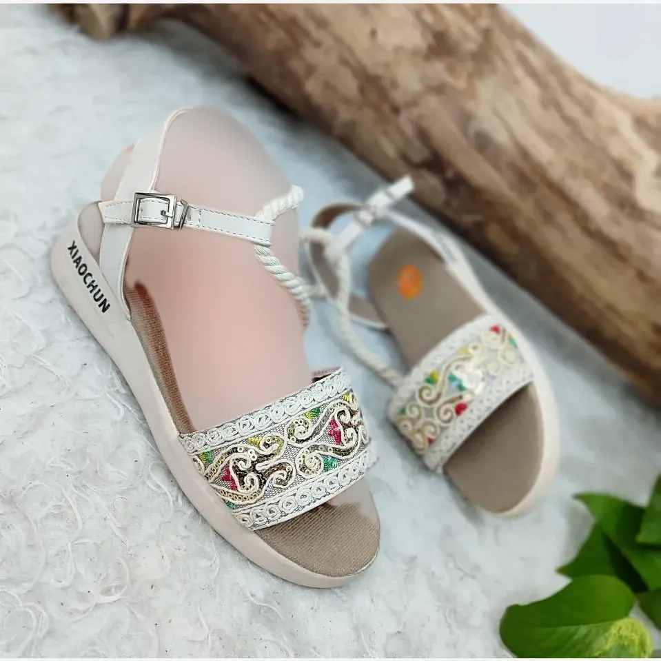 صندل طبی زنانه مدل اسنات چرم صنعتی رنگی سایز 37 39 40