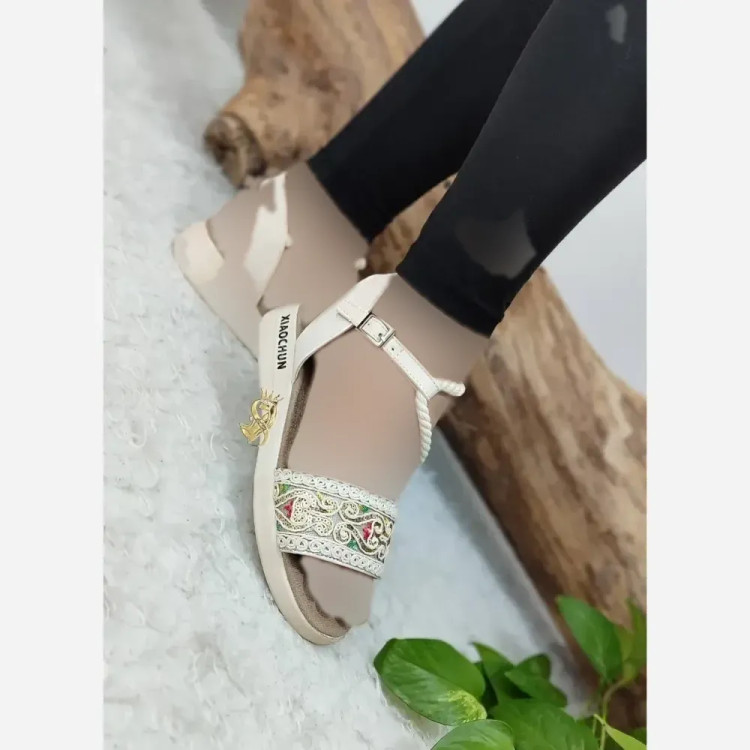 صندل طبی زنانه مدل اسنات چرم صنعتی رنگی سایز 37 39 40