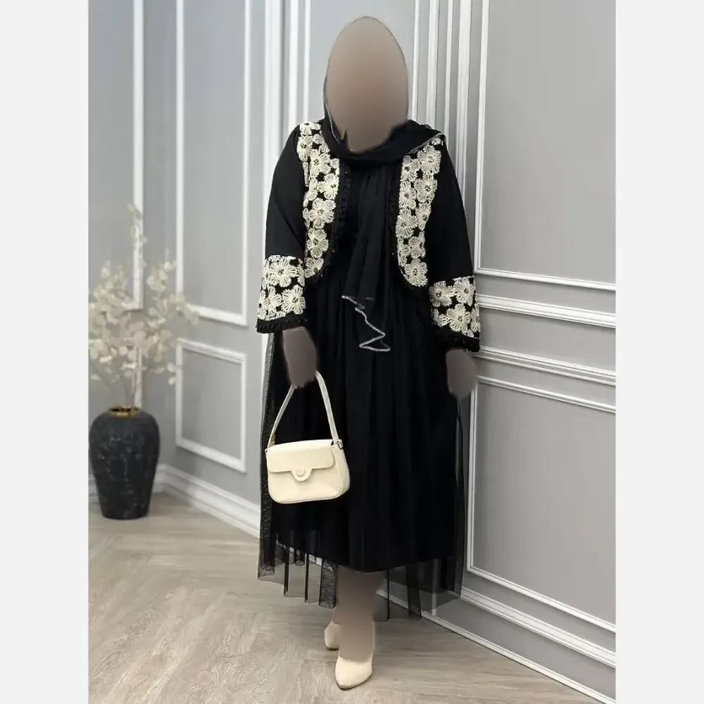 ست سه تیکه کت و دامن و شال مدل روناک جنس مازراتی خرجکار هندی و تور فری سایز