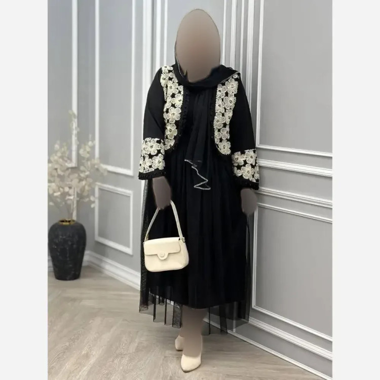 ست سه تیکه کت و دامن و شال مدل روناک جنس مازراتی خرجکار هندی و تور فری سایز