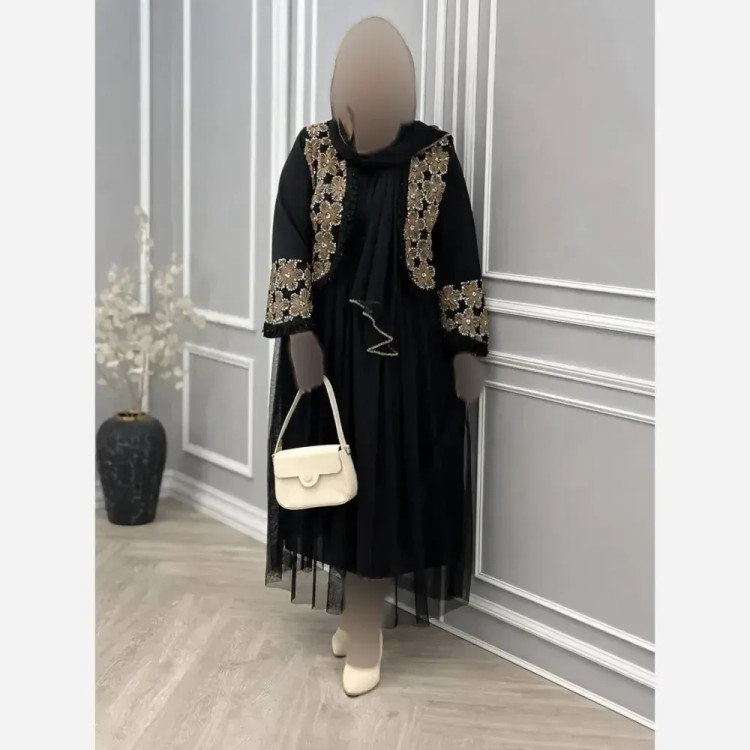 ست سه تیکه کت و دامن و شال مدل روناک جنس مازراتی خرجکار هندی و تور فری سایز