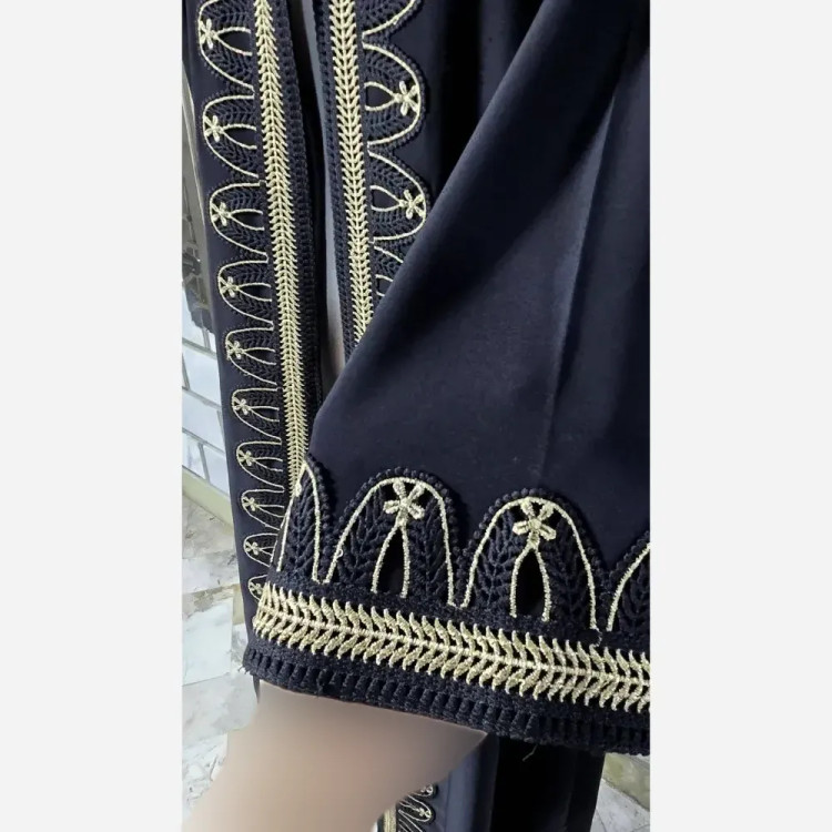 عبا مجلسی مشکی مدل مفاخر جنس الیزه گلدوزی شده قد 140