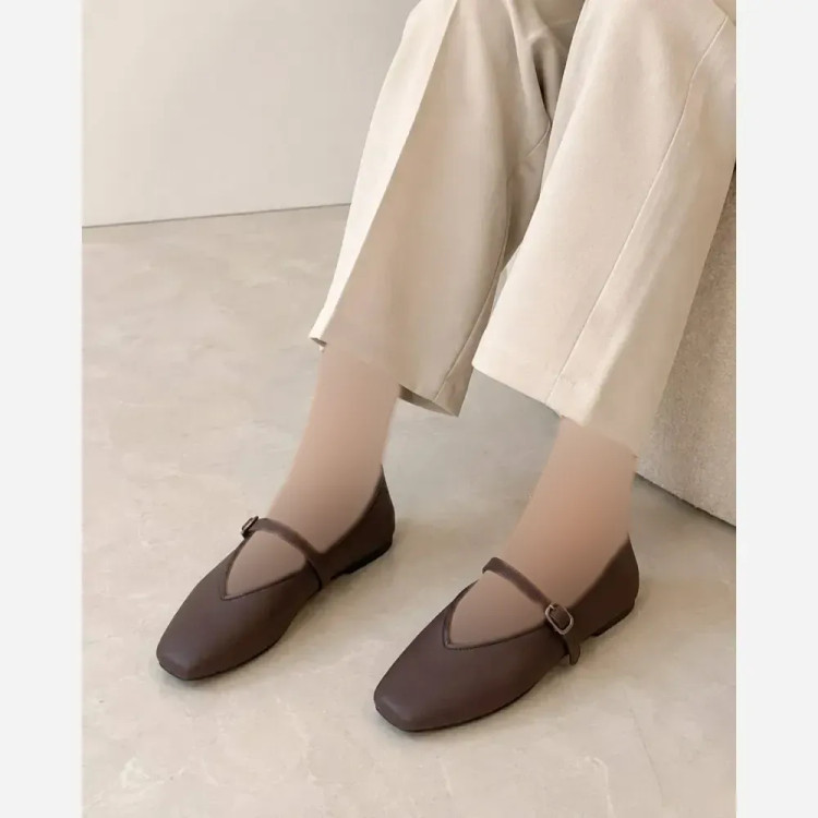 کالج زنانه جدید رنگ مشکی و قهوه ای سایز 37 تا 40