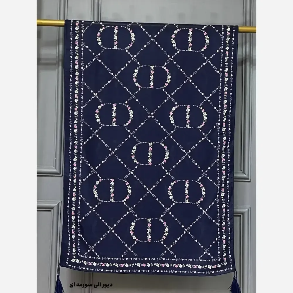 شال نخی اعلا طرح ورساچه و دیور ابعاد 190 در 70 سانتیمتر