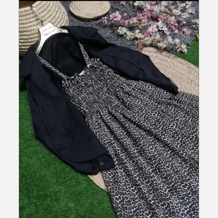 ست ساحلی و کت زنانه جنس زیره بوگاتی و رویه صوفیا سایز 38 تا 46