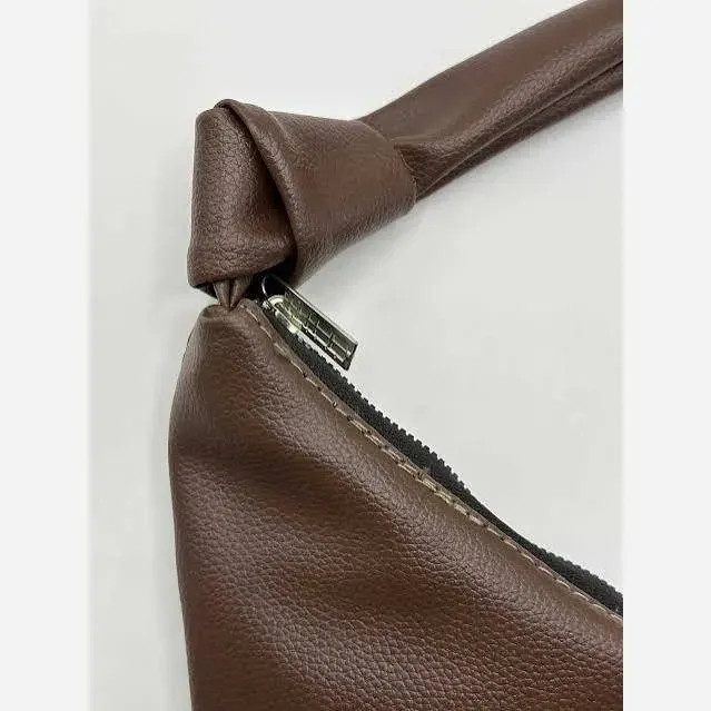 کیف بند گره ای چرم سبک و جادار رنگ مشکی و موکا
